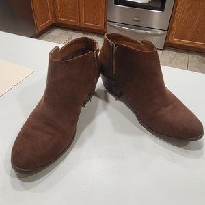 Soda Booties ankle boots brown suede